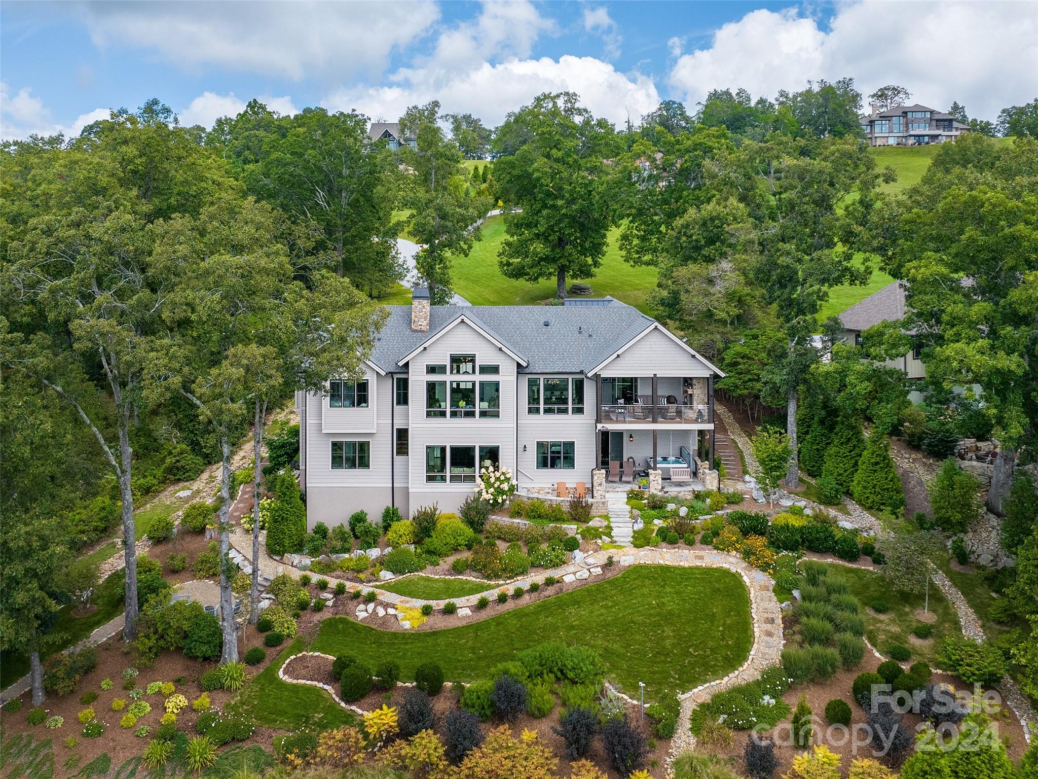 Grand Highlands at Bearwallow - Residential