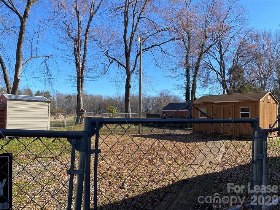 Eaman Park - Residential Lease