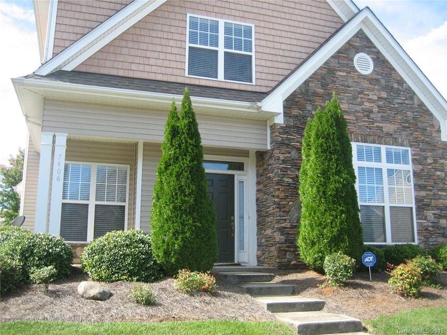 Beautiful townhome nestled in south Charlotte featuring den with fireplace, formal dining room, granite counter tops and island in the kitchen, breakfast nook, master bedroom on first floor, and spacious master bath. Second floor has a loft that can be used for office or sitting area. Oversized 2-car garage with pull down stairs & attic storage. Conveniently located to shopping, airport, and I-485.