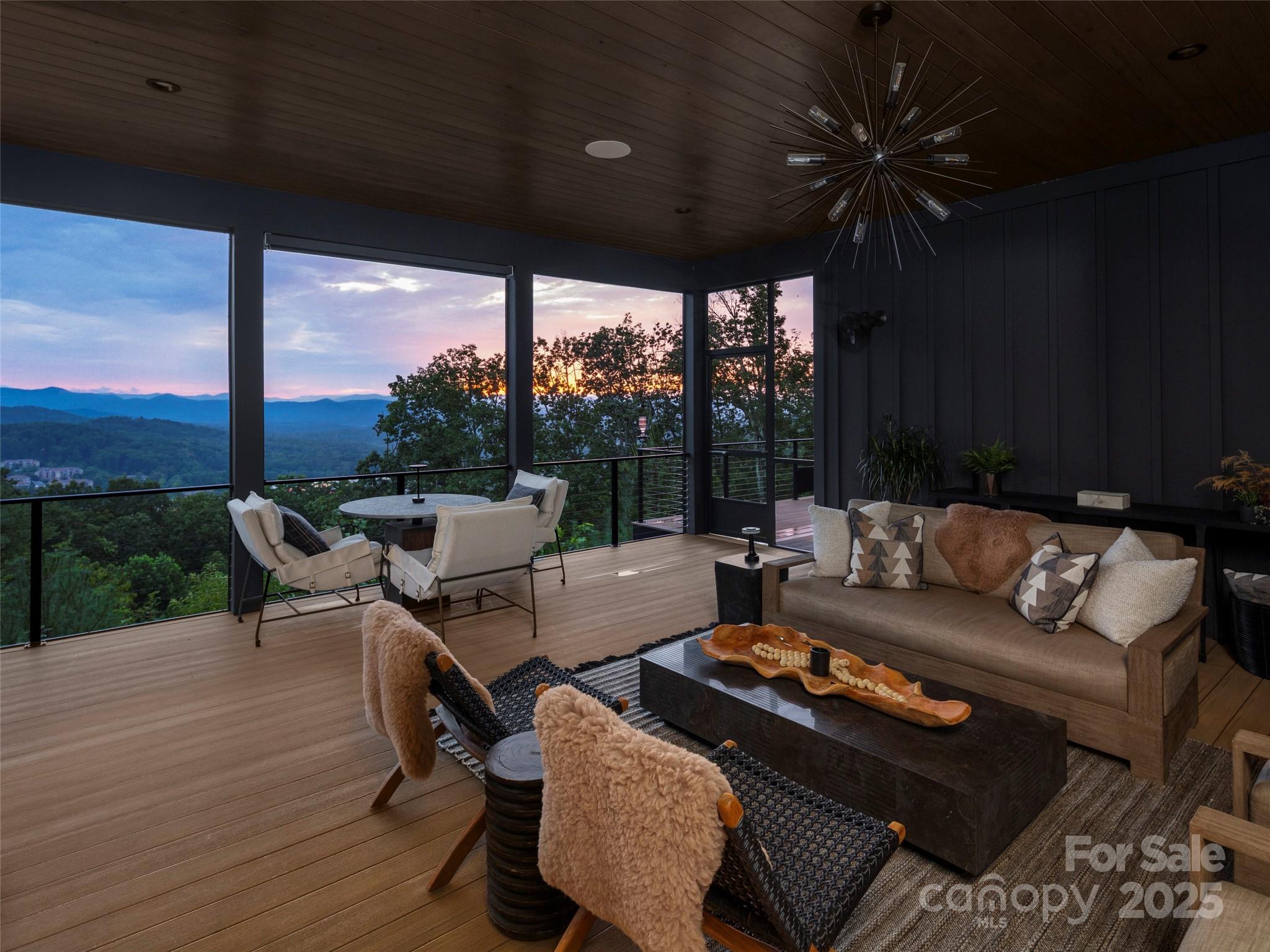 40 Giffords Lane