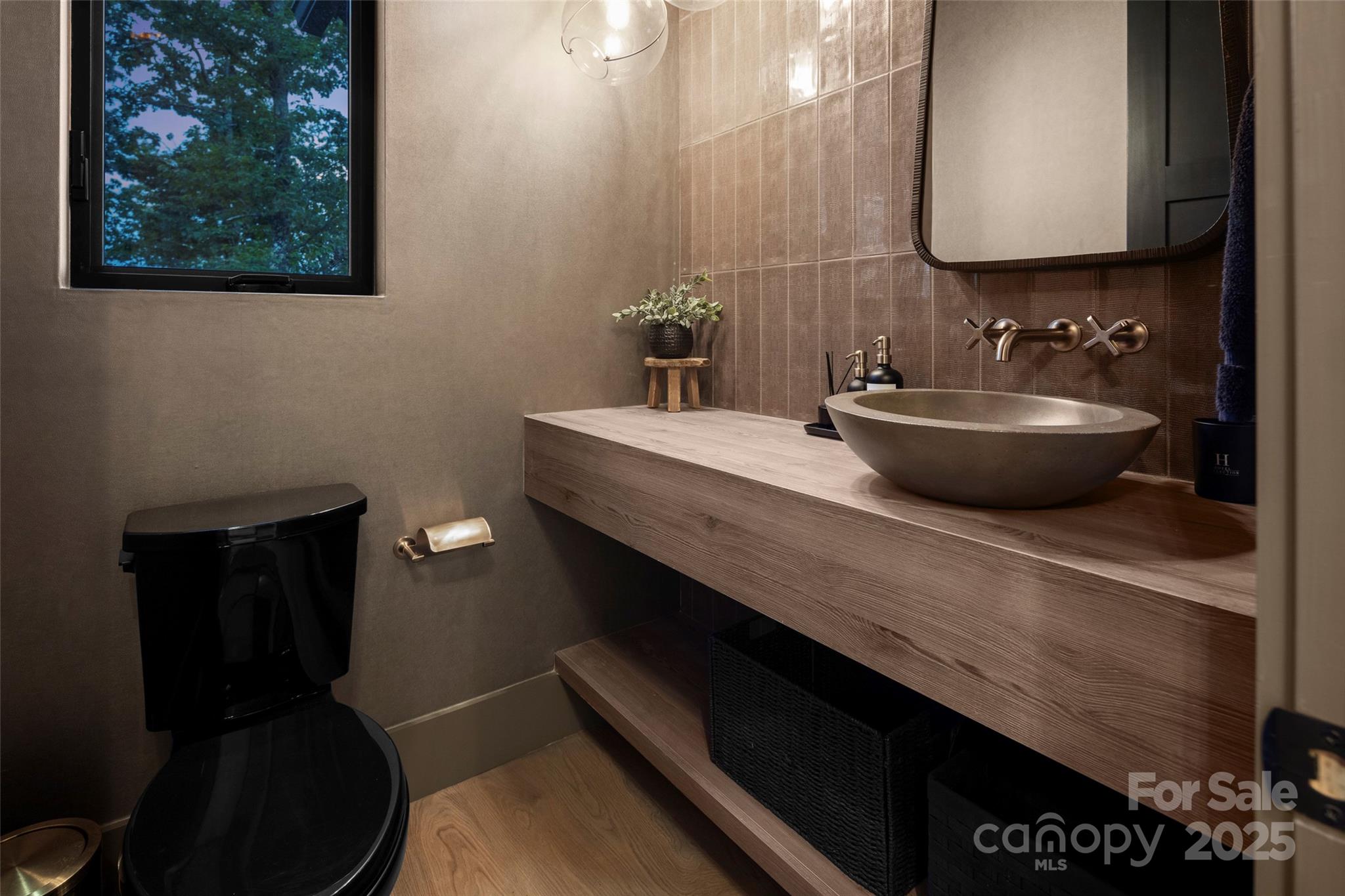 Pinchot Forest - Residential