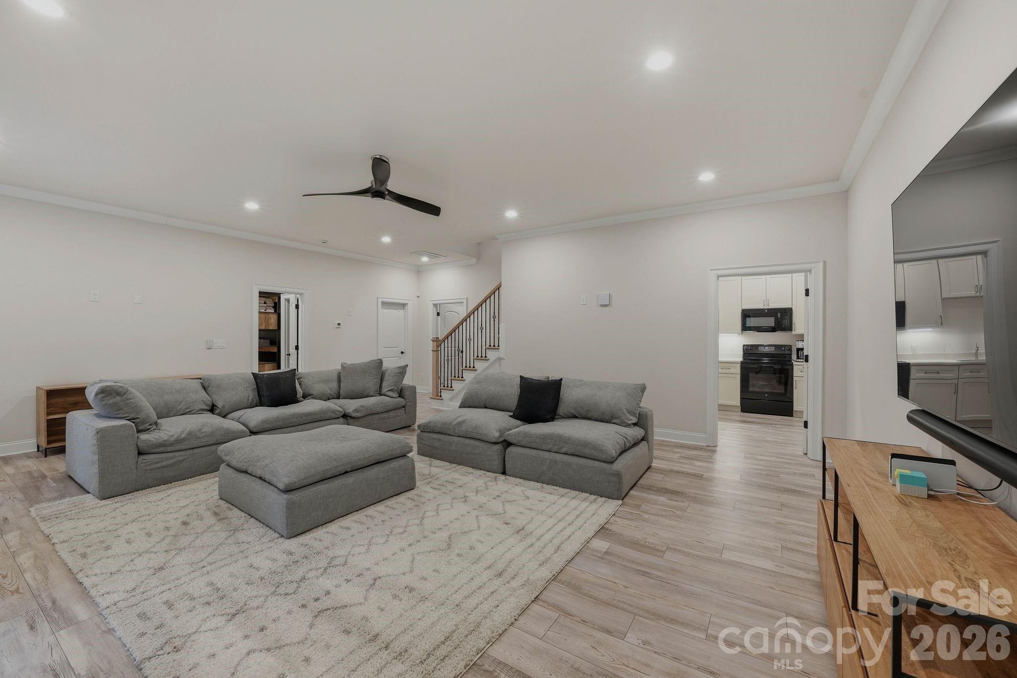 Churchill Downs - Residential