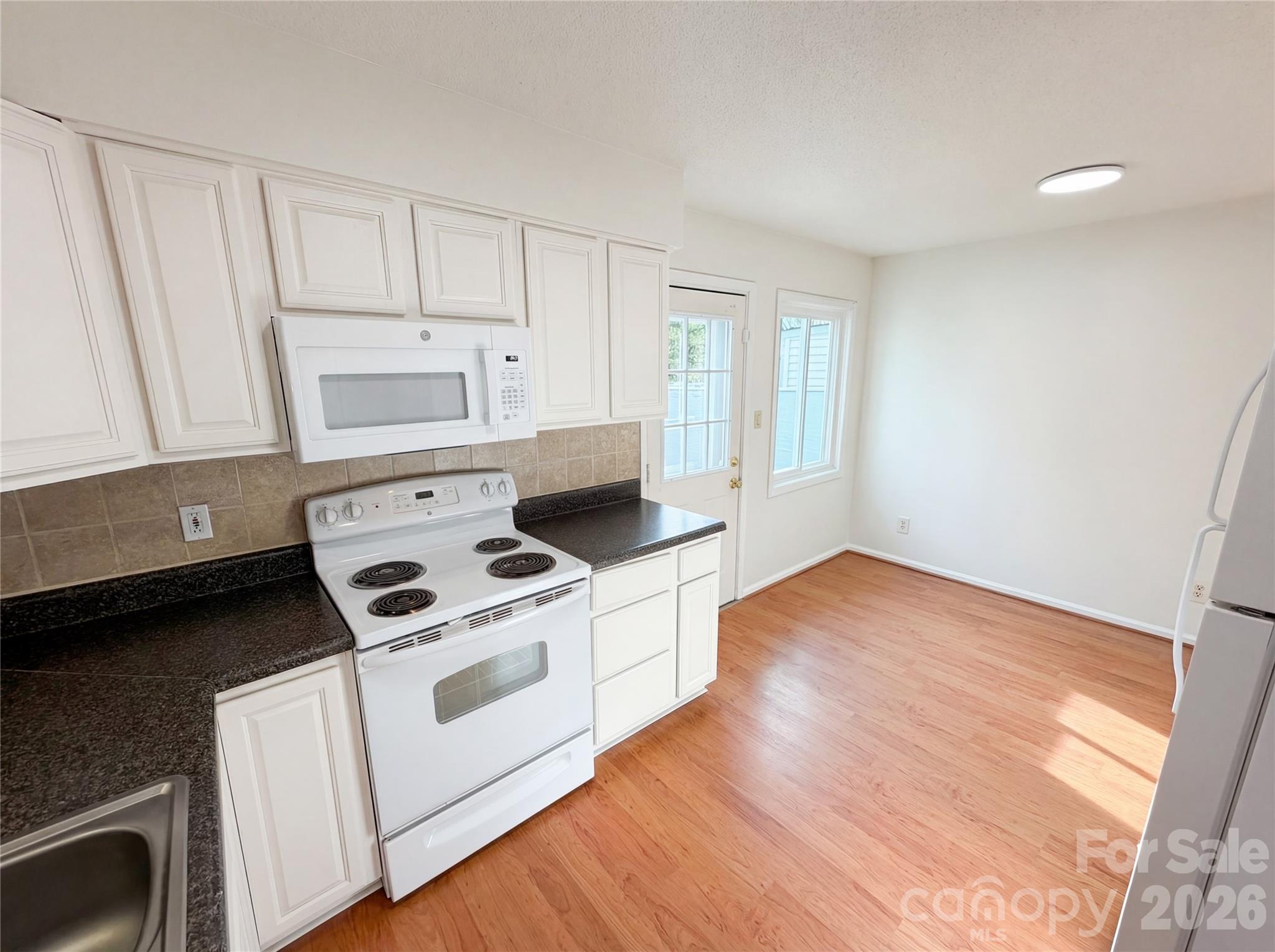 Sharon Lakes - Residential