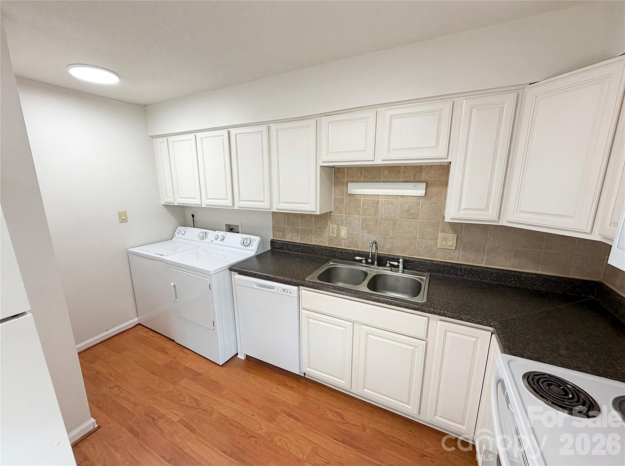 Sharon Lakes - Residential