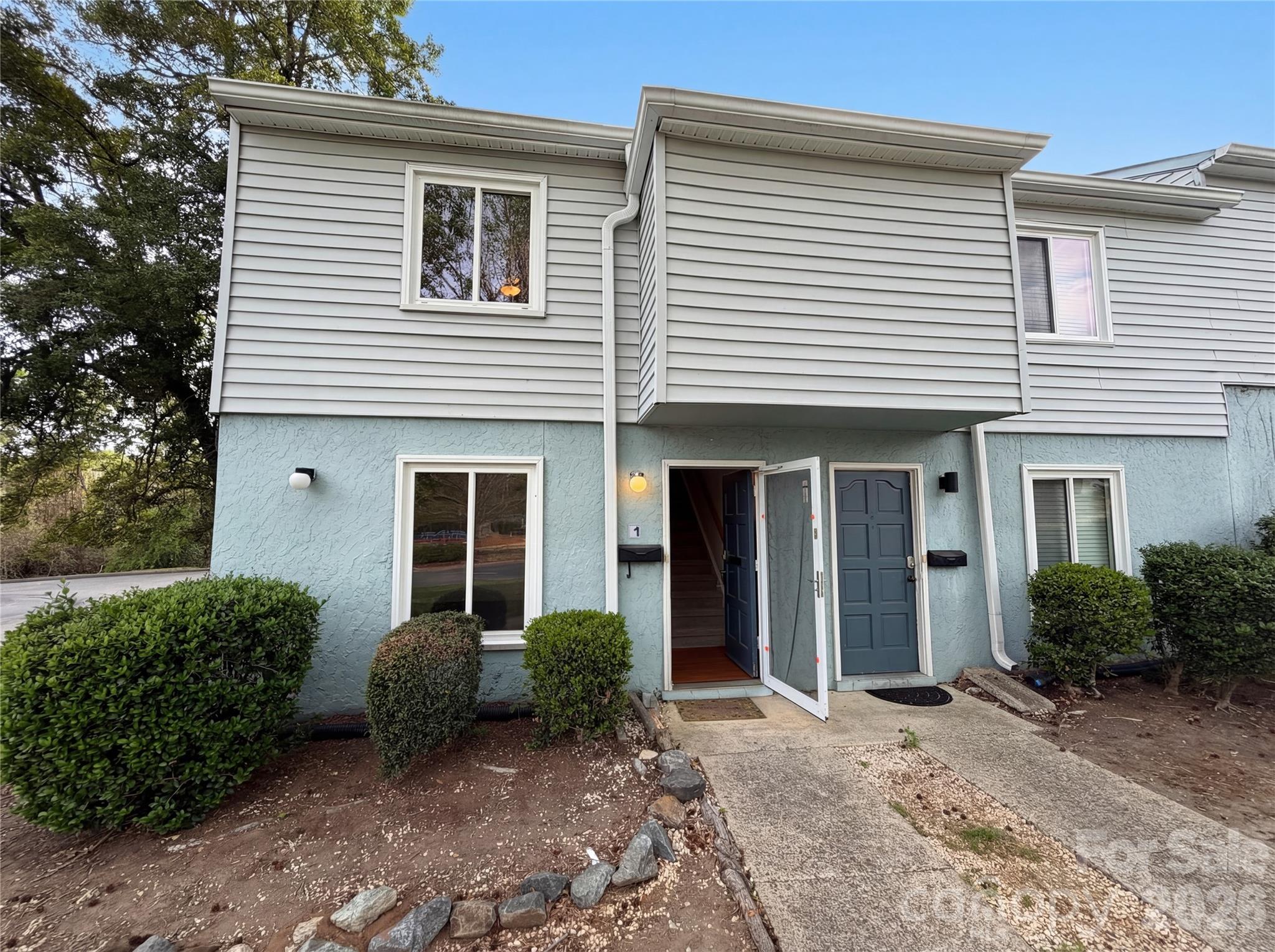 Sharon Lakes - Residential