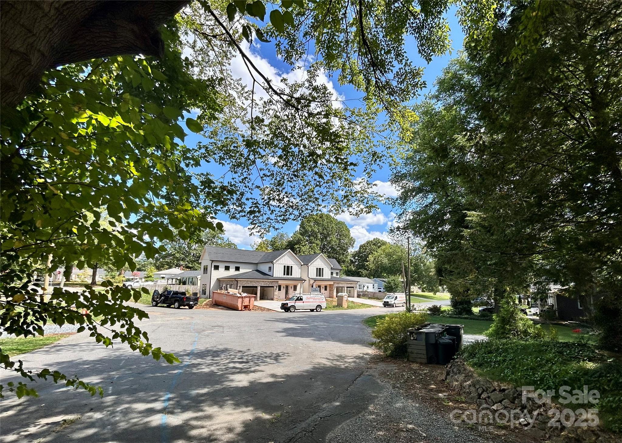 1422 Winston Drive