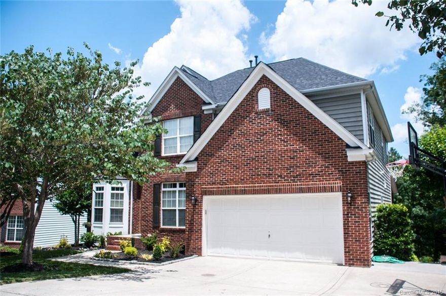 Fantastic Home in highly desirable Highland Creek! This home has it all;dining room,office,bonus room,work out room,open kitchen,screened-in porch,large master w/ on suite & walk-in closet,3 bedrooms in addition to master on upper level w/ jack & jill bathroom.Walk-out basement features den & guest suite w/ private bathroom.Home is detailed w/ thick crown molding,tray ceilings,tile floors & stainless steel appliances.Backyard is beautifully landscaped with retaining wall, fire pit & creek!