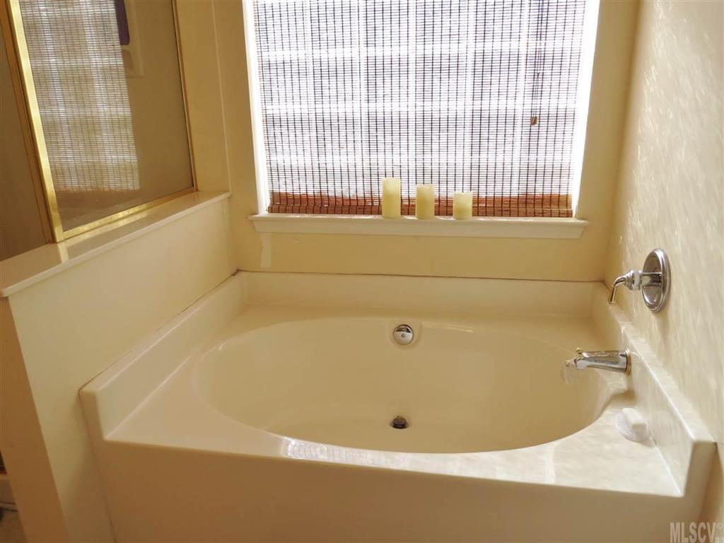 Salem Meadows - Residential