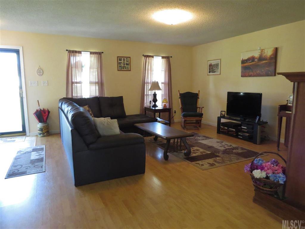 Salem Meadows - Residential