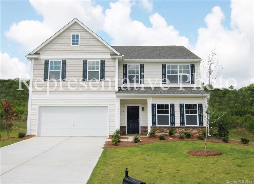 Functional 4bd/2.5bth plan featuring over 2800HSF, Private Study, Mud Room & designer upgrades. Amazing detail with Two Tone Paint, Hardwood & Ceramic Flooring, Granite, Stainless Steel & more!  All you expect in a NEW home! Located in Regent Park Convenient to I77, Fort Mill, Pineville Shopping, Dining & Entertainment. BUILDER OFFERING CLOSING COST INCENTIVES!