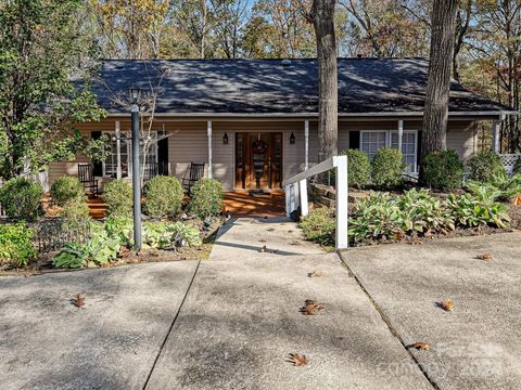 A home in Tega Cay