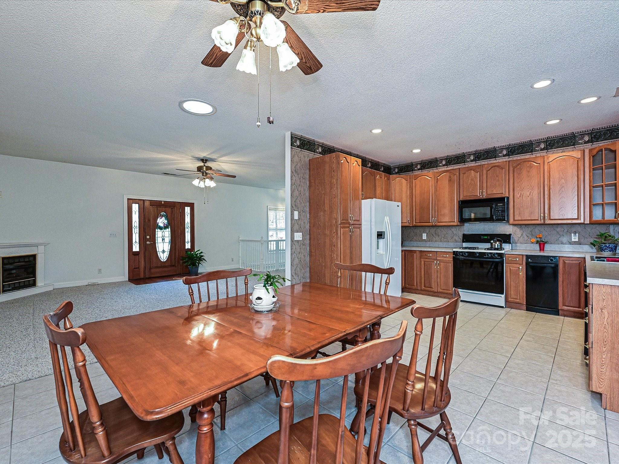 Tega Cay - Residential