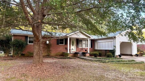 Photo of 151 Debby Lane, Rutherfordton, NC 28139 (MLS # 4309630)