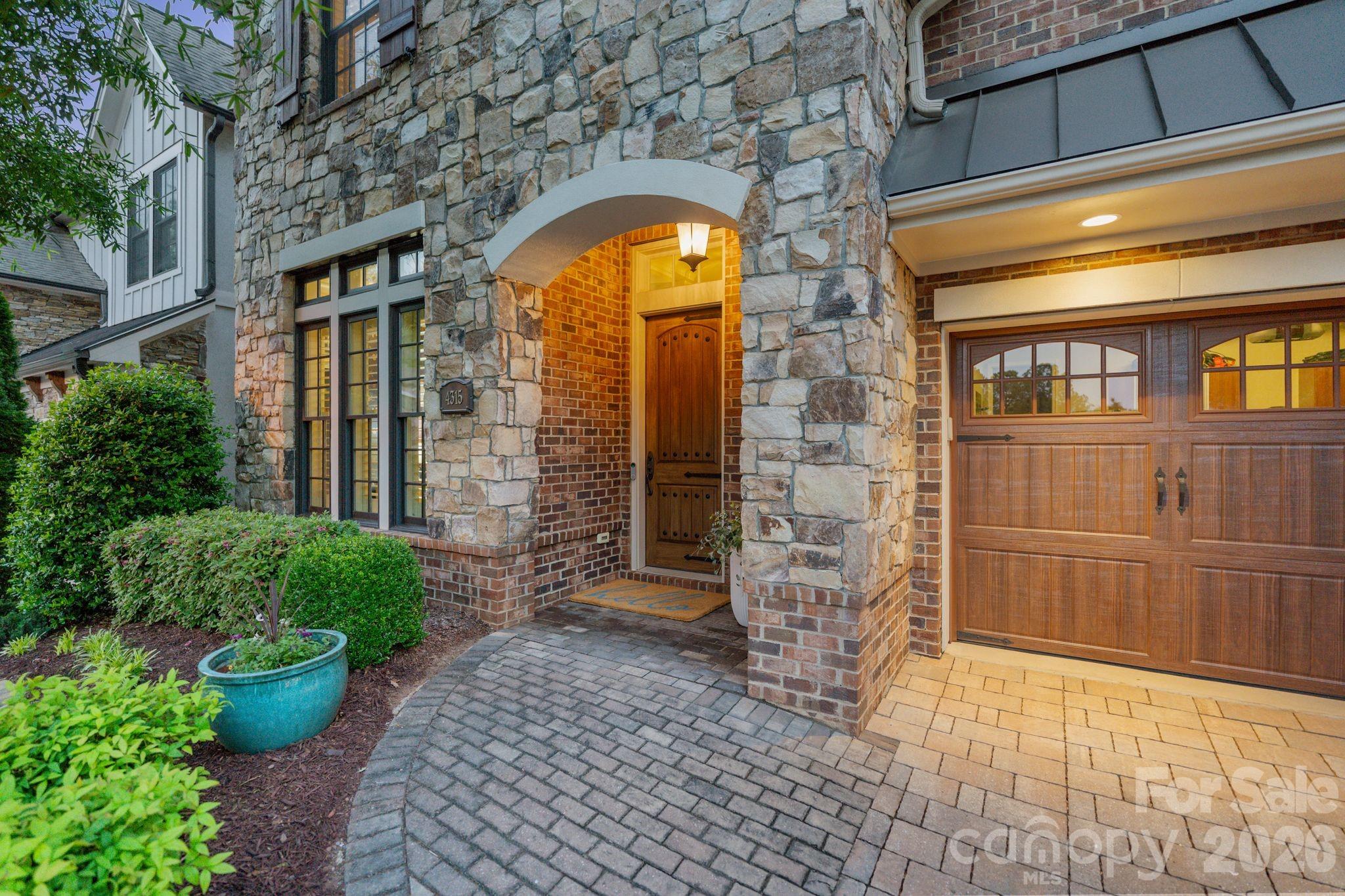 Avignon at Southpark - Residential