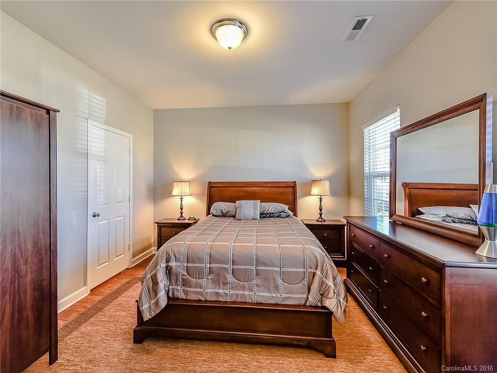 Jones Branch - Residential