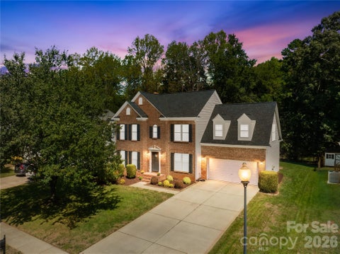 Photo of 13615 Edgetree Drive, Pineville, NC 28134 (MLS # 4428422)