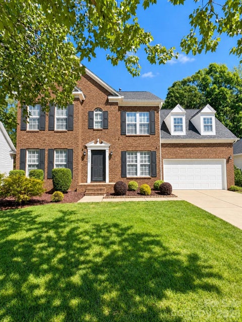 Photo of 13615 Edgetree Drive, Pineville, NC 28134 (MLS # 4428422)