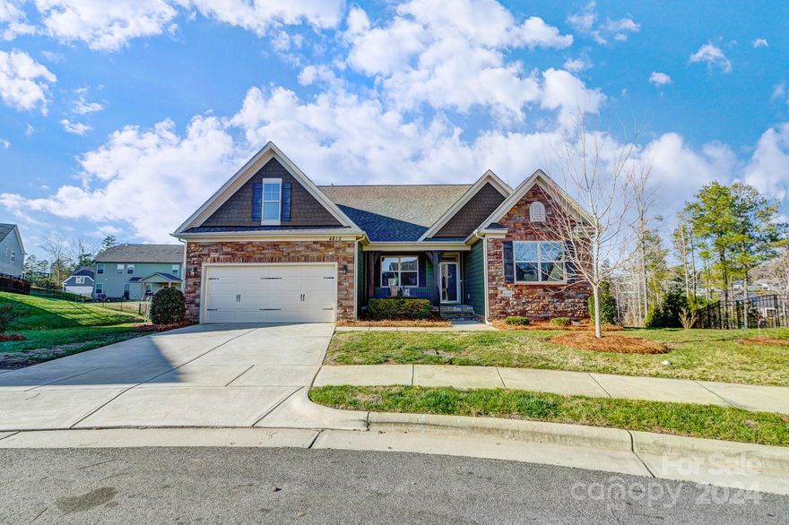 It is back on the market at no fault of the sellers. Stunning ranch in highly sought-after Kellswater Bridge neighborhood! This charming home boasts 3 spacious bedrooms, 2 modern bathrooms, and a generous 2000 sqft of living space. Nestled on a peaceful cul-de-sac lot, this property offers both privacy and convenience. You'll be greeted by a delightful front porch, perfect for relaxing and enjoying the neighborhood ambiance. Step inside to discover a beautifully open floor plan, creating a seamless flow between the living, dining, and kitchen areas. The entire home has been freshly painted with new carpet in all three bedrooms, ensuring a fresh and inviting atmosphere throughout. The master bedroom is a true oasis, featuring two walk-in closets, providing ample storage space for all your belongings. Don't miss out on the opportunity to call this gem your own.