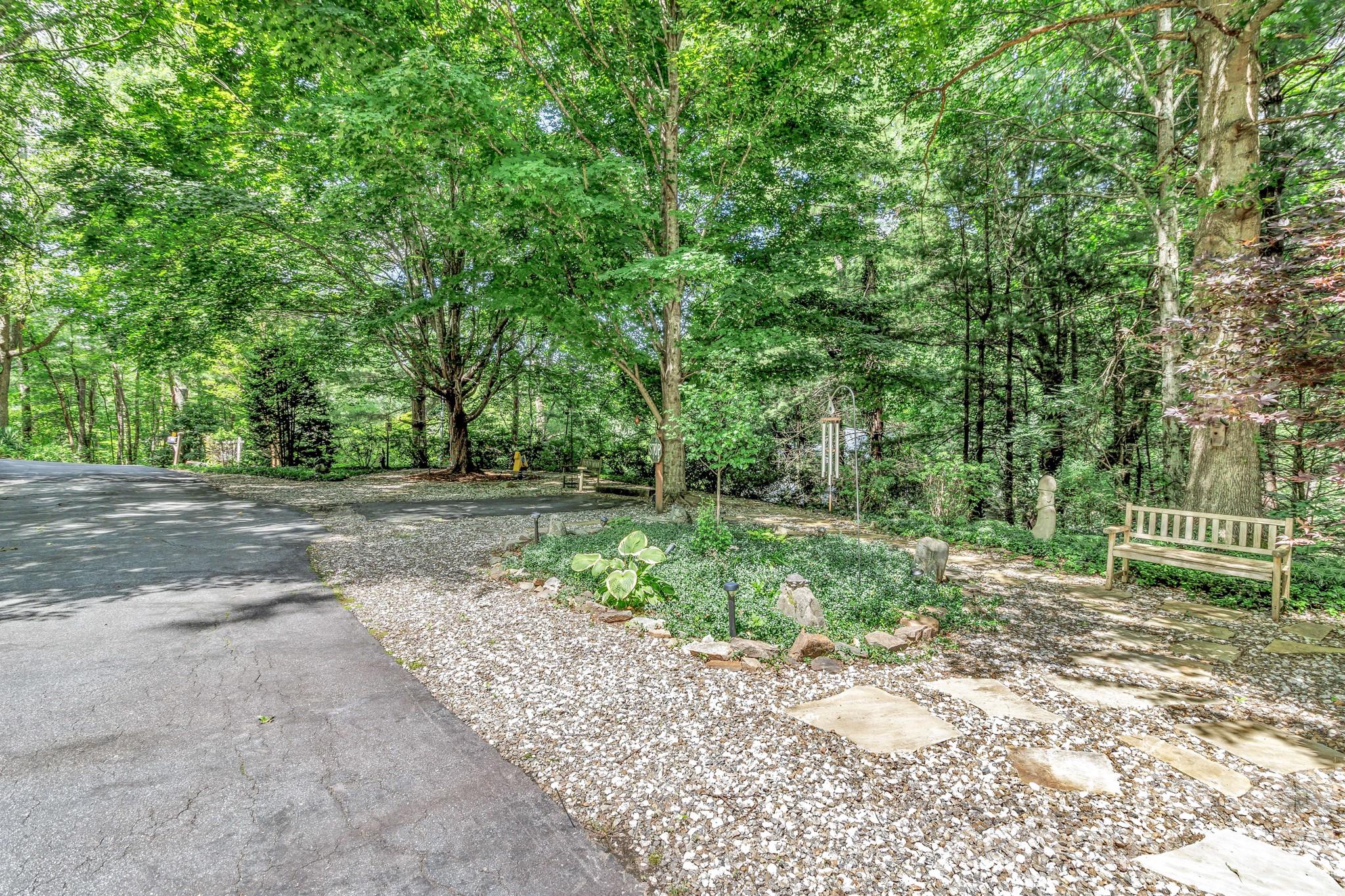 153 Skyview Circle