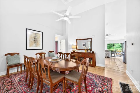 Photo of 153 Skyview Circle, Asheville, NC 28804 (MLS # 4376088)
