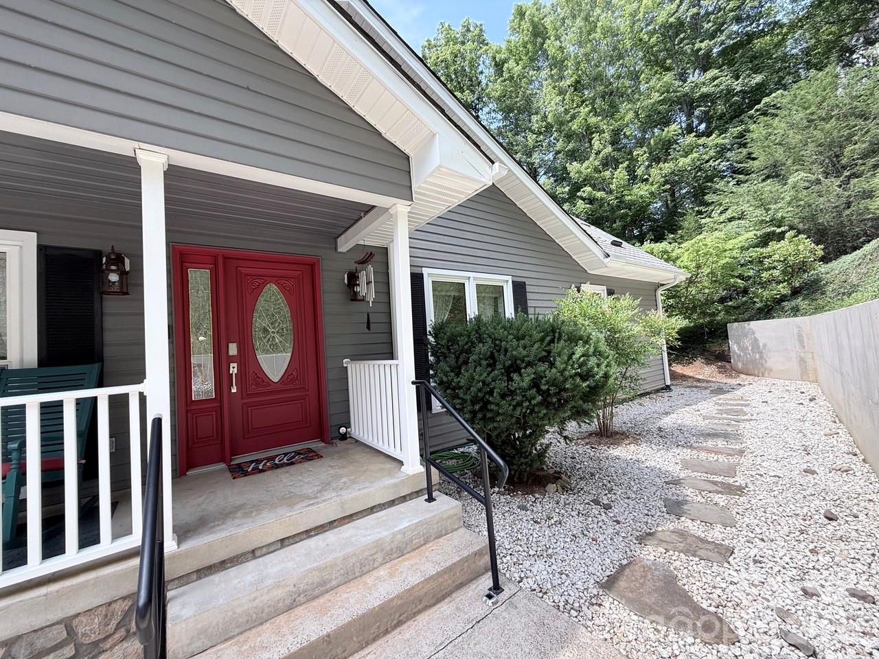 153 Skyview Circle
