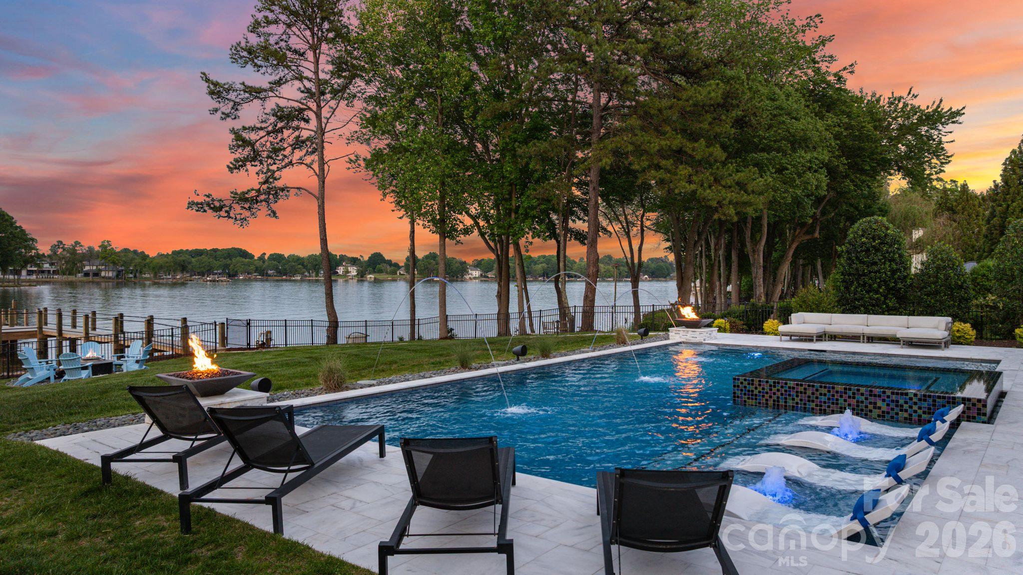 114 Cape Cod Way