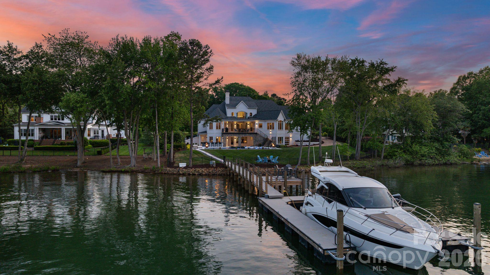 114 Cape Cod Way