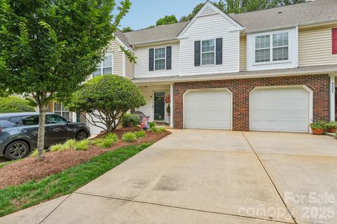 Photo of 8406 Southgate Commons Drive, Charlotte, NC 28277 (MLS # 4387789)