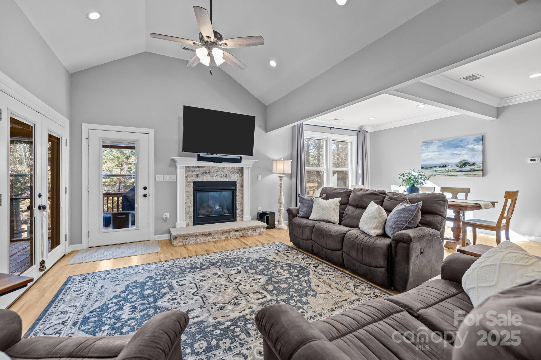 Lakeshore - Residential