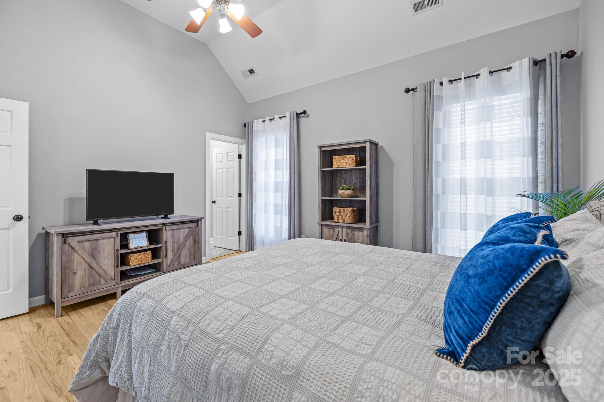 Lakeshore - Residential