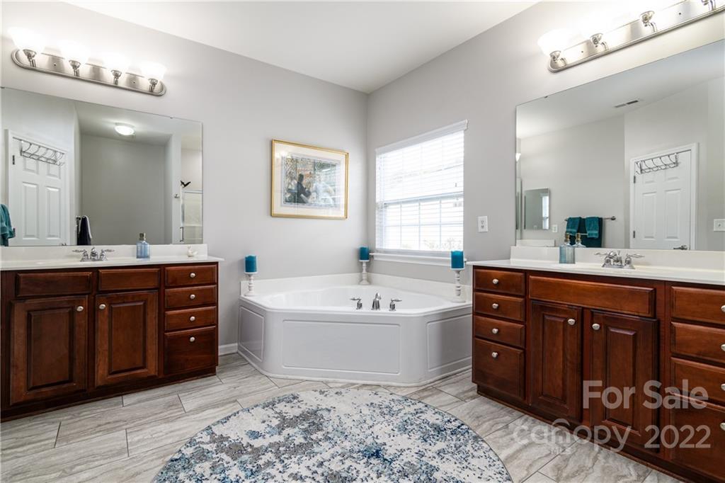 Four Seasons At Gold Hill - Residential