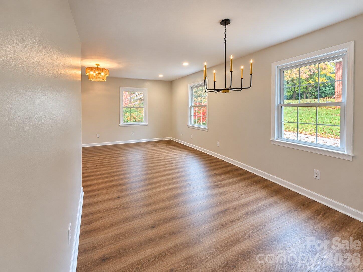 2808 28th Street NE