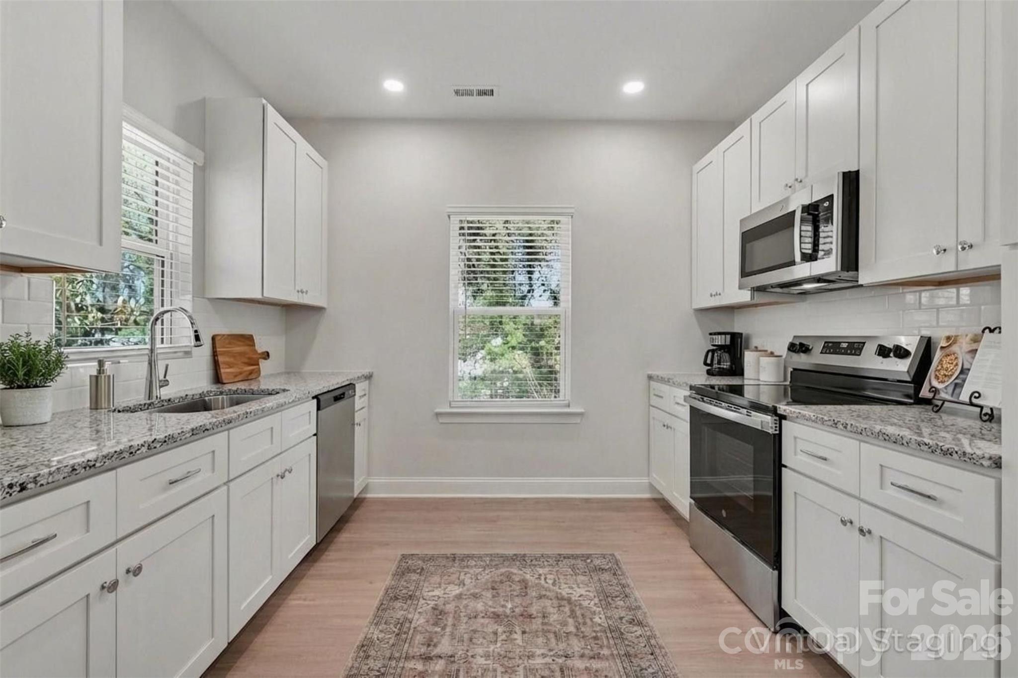 533 Broadway Court A&B