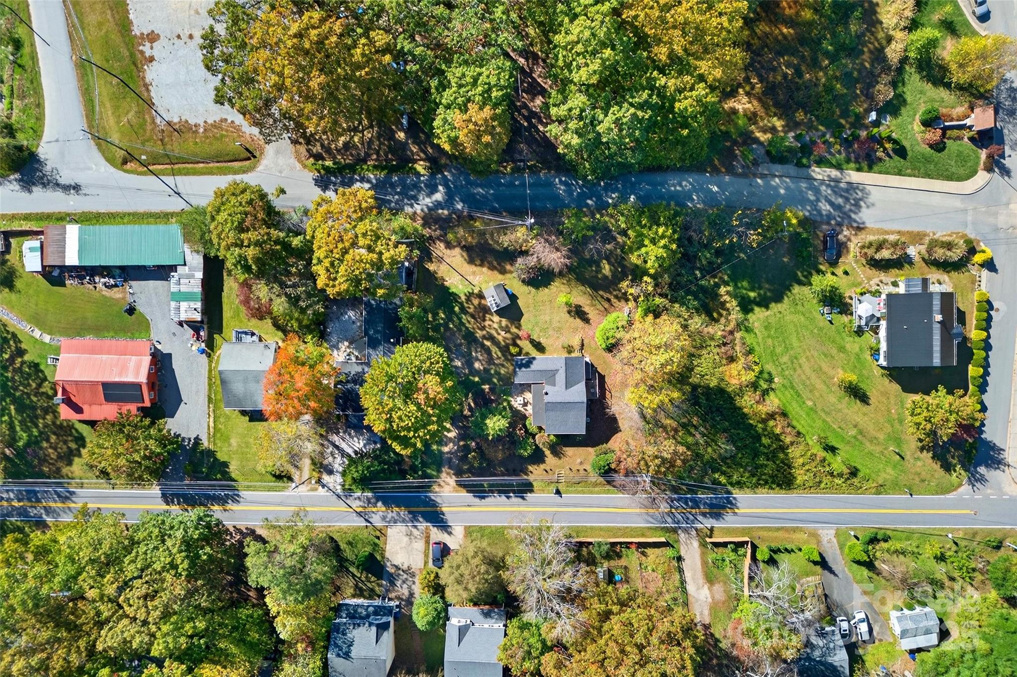 411 Hiawassee Avenue 2