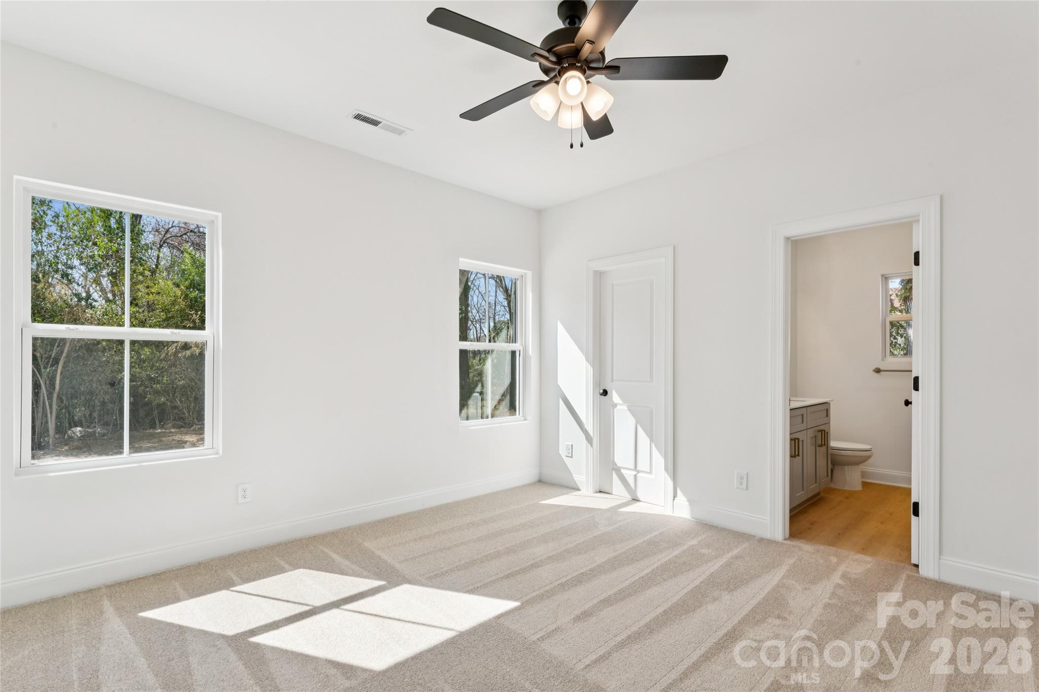 WOODLAND PARK - Residential