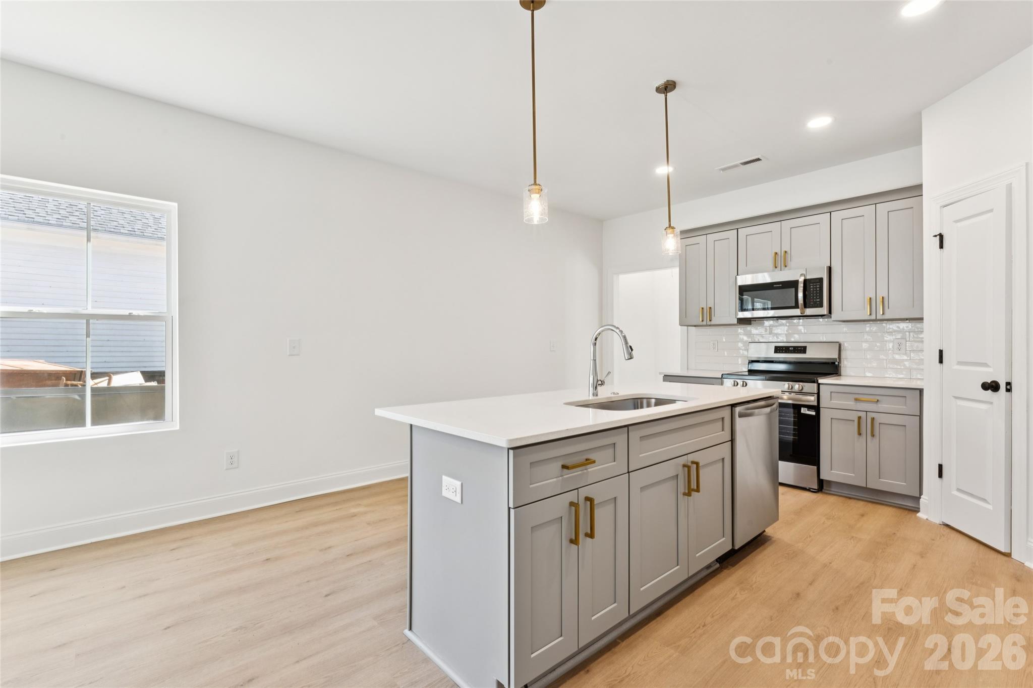 WOODLAND PARK - Residential