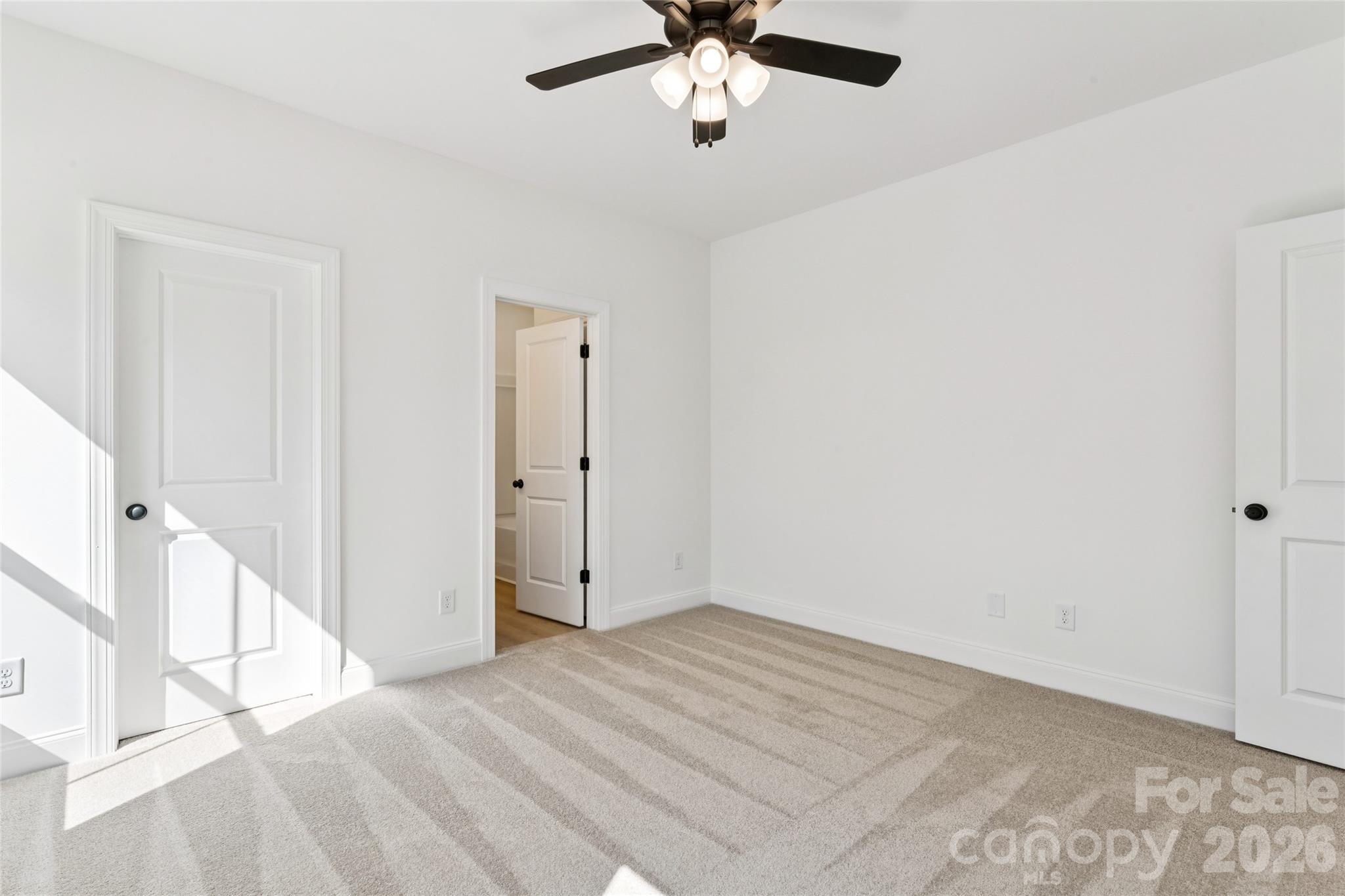 WOODLAND PARK - Residential