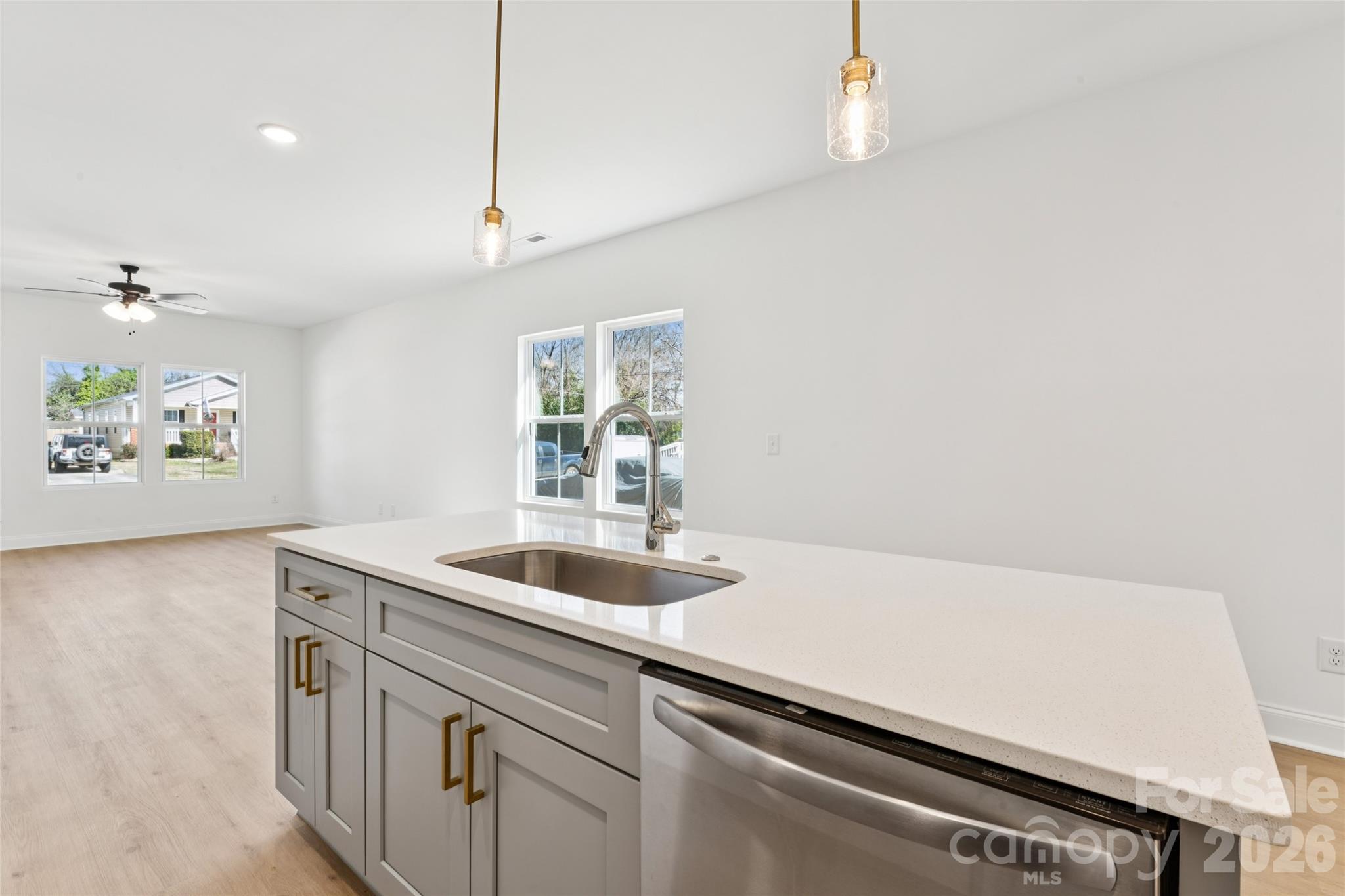 WOODLAND PARK - Residential