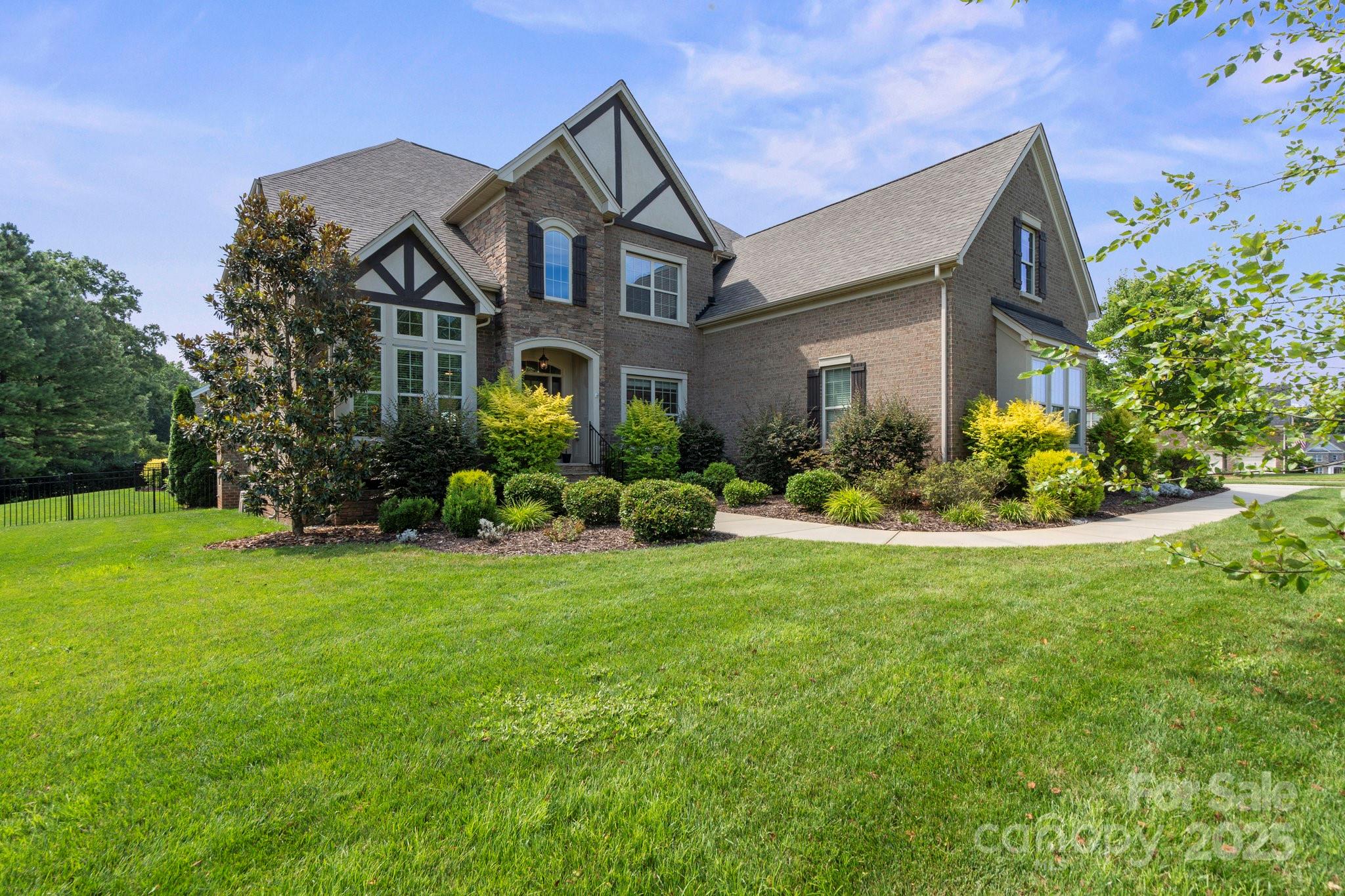 805 Hidden Pond Lane