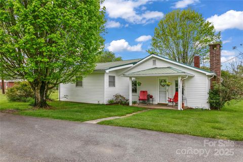 128 Summit Avenue Brevard NC 28712