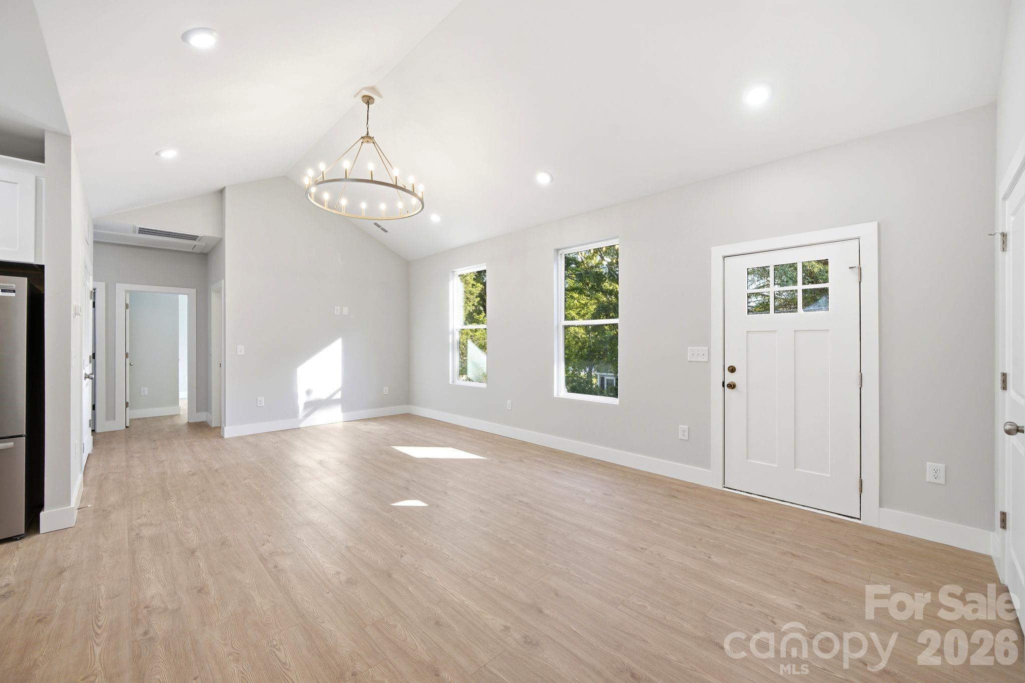 1111 W 7th Avenue