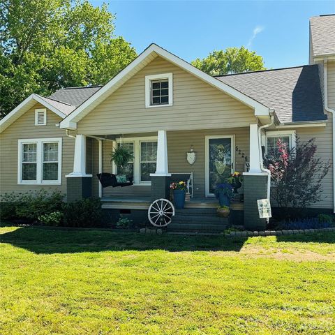 Photo of 5229 Old Plank Road, Iron Station, NC 28080 (MLS # 4365700)