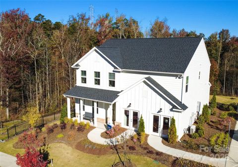 13621 Roderick Drive 122 Huntersville NC 28078