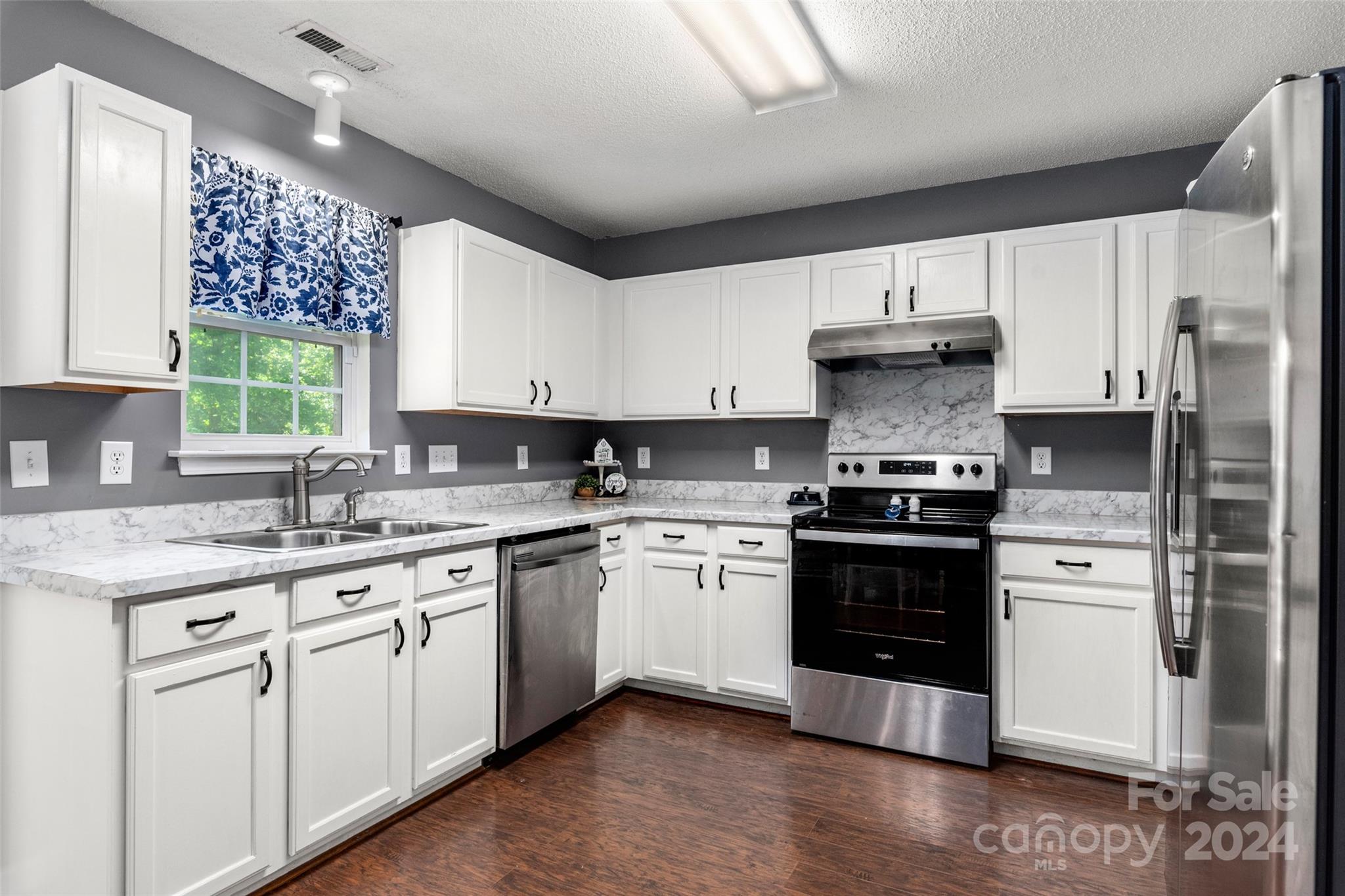 Forest Hills - Residential