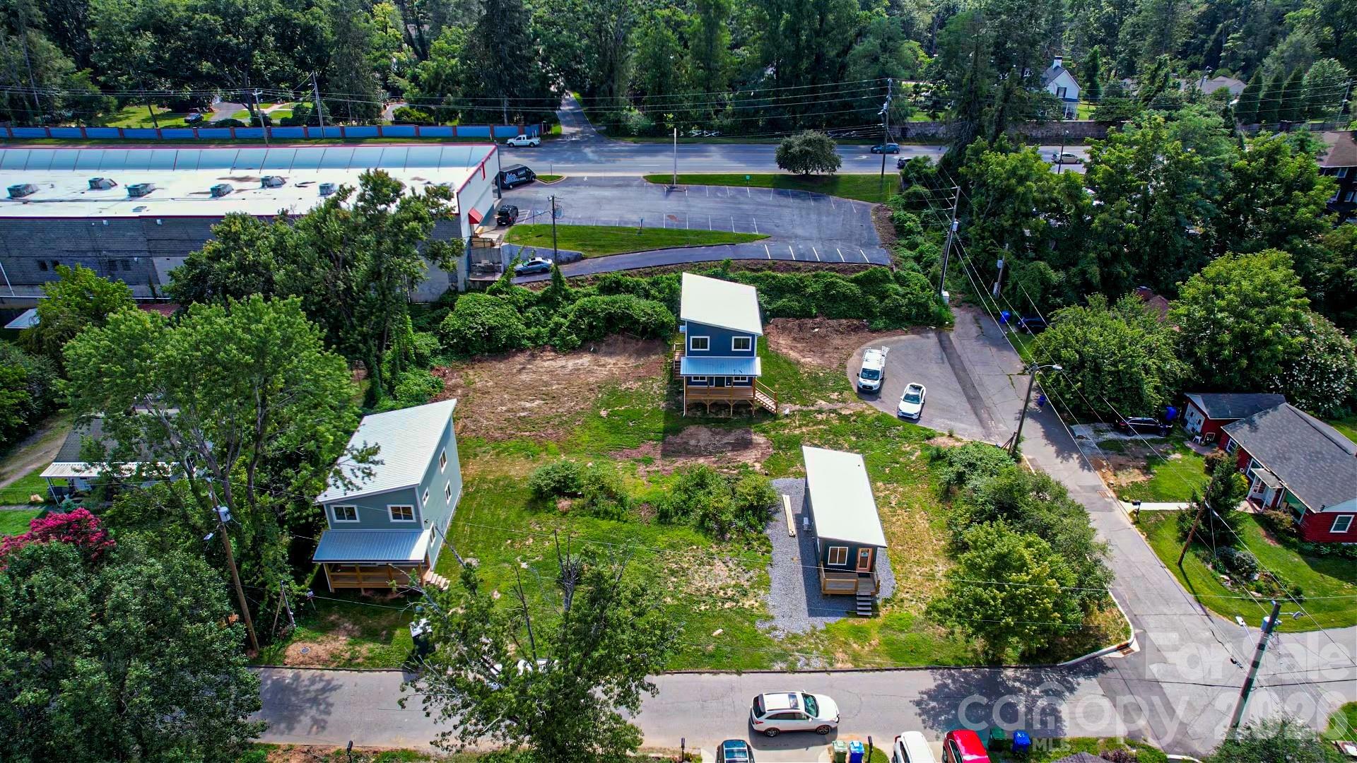 700 Reed Street 700, 692 & 12