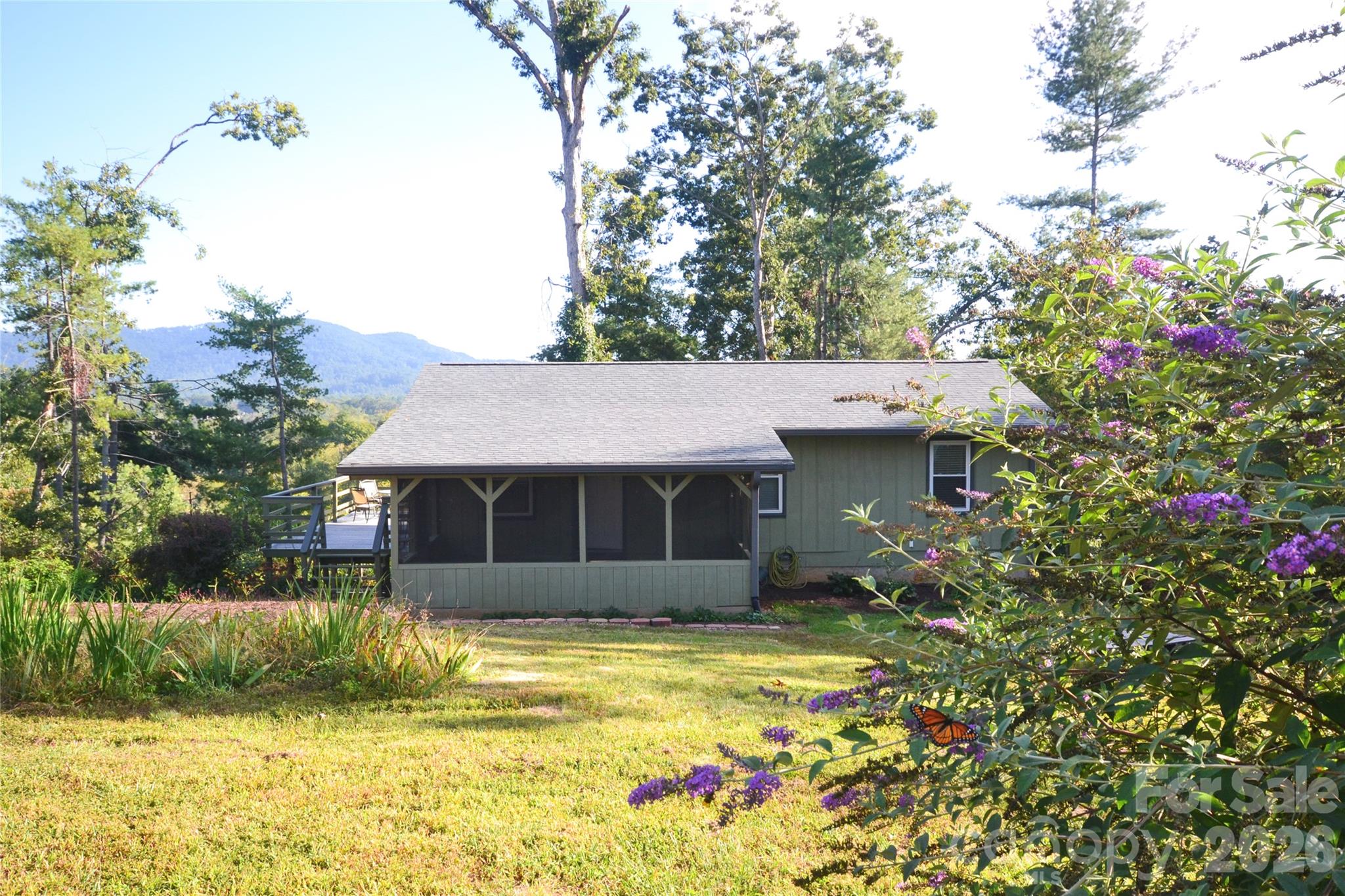 6 Mountain Oaks Drive