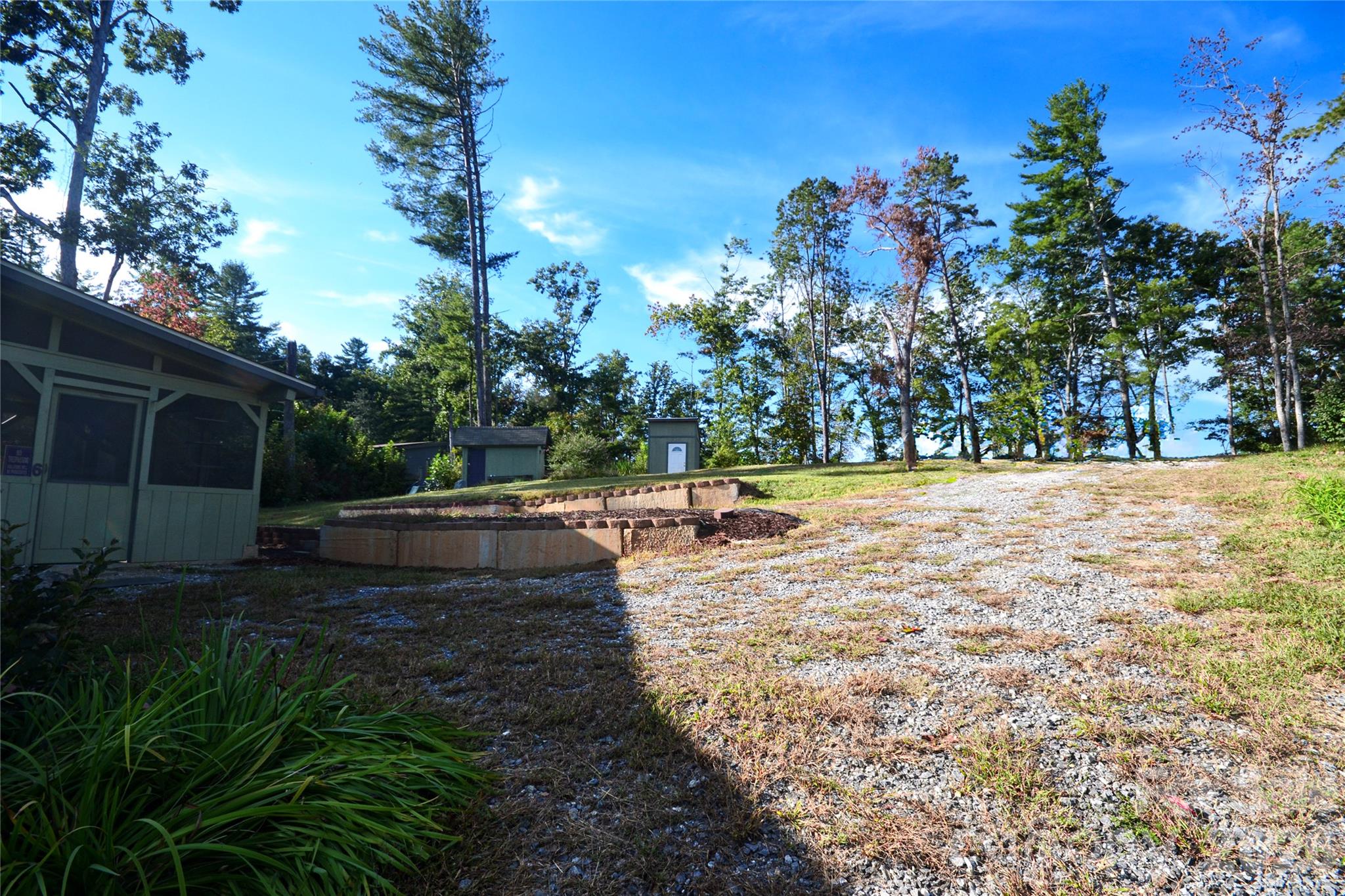 6 Mountain Oaks Drive