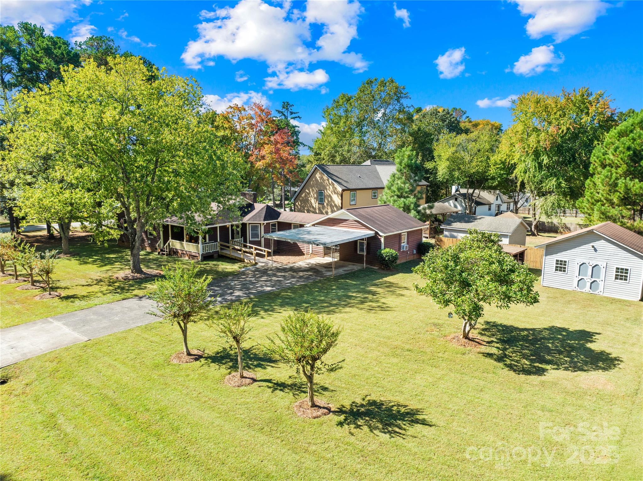 700 Chestnut Lane