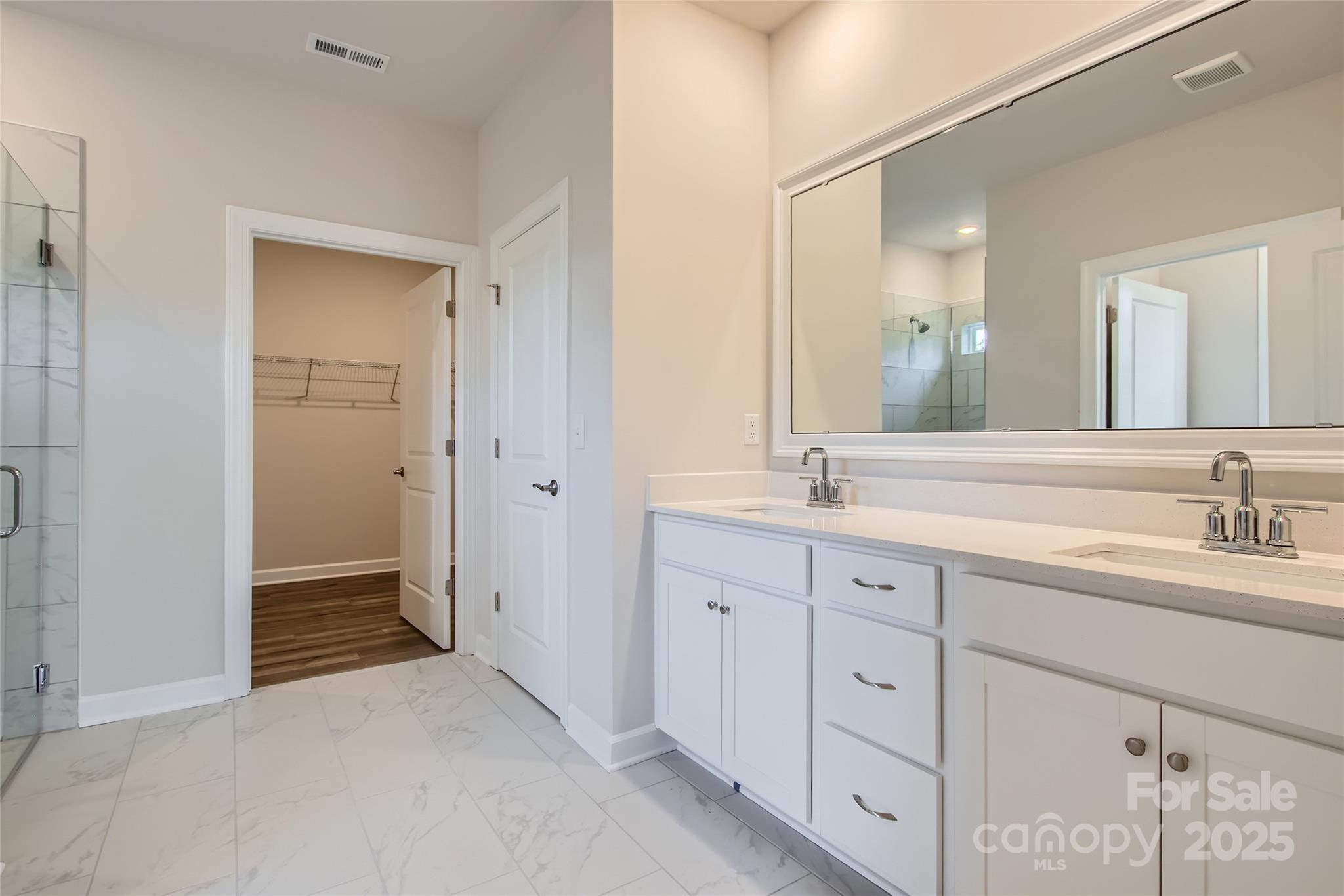 Roselyn - Residential