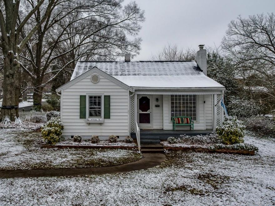 Adorable cottage on one of the prettiest streets in Sedgefield. Beautiful corner lot, 2 bedrooms, 2 baths, hardwood floors, screened porch, renovated kitchen and bath. Close to Uptown Charlotte, the light rail, South Park and South End. Hurry and come see; this one will not last long!